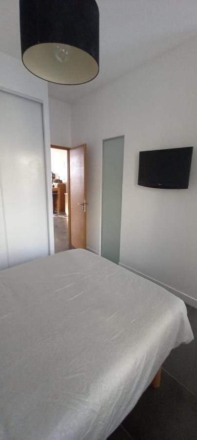 Appartement T2 En Bord De Marseille